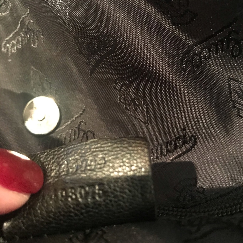Authentic GUCCI - Picture 5 of 8